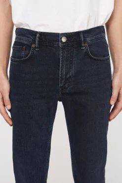 Jeans Mit Enger Passform – North