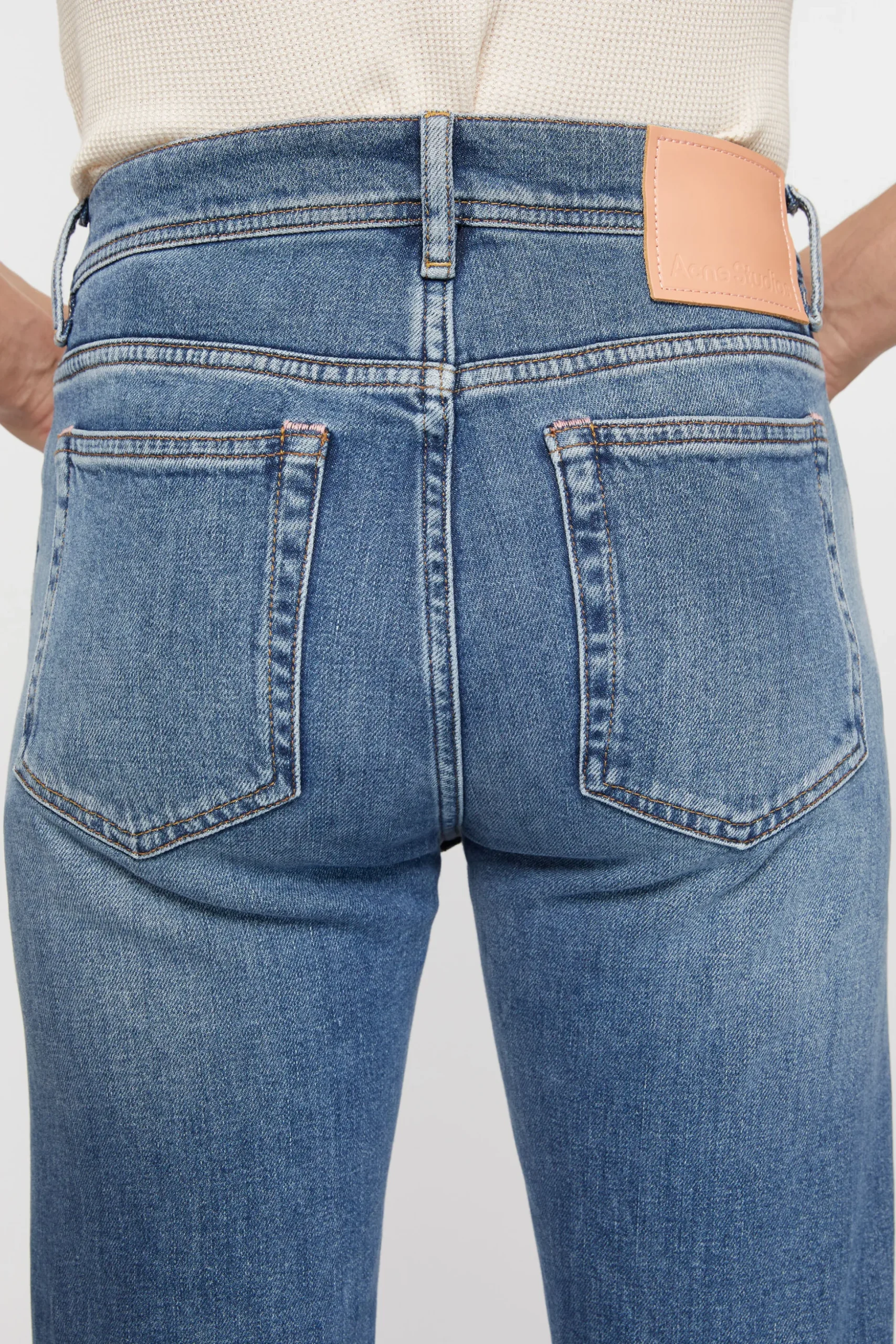 Jeans Mit Enger Passform – North