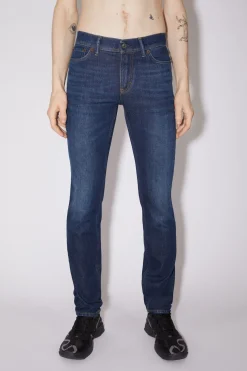 Jeans Mit Enger Passform – North