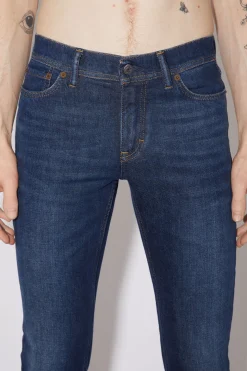 Jeans Mit Enger Passform – North
