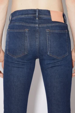 Jeans Mit Enger Passform – North