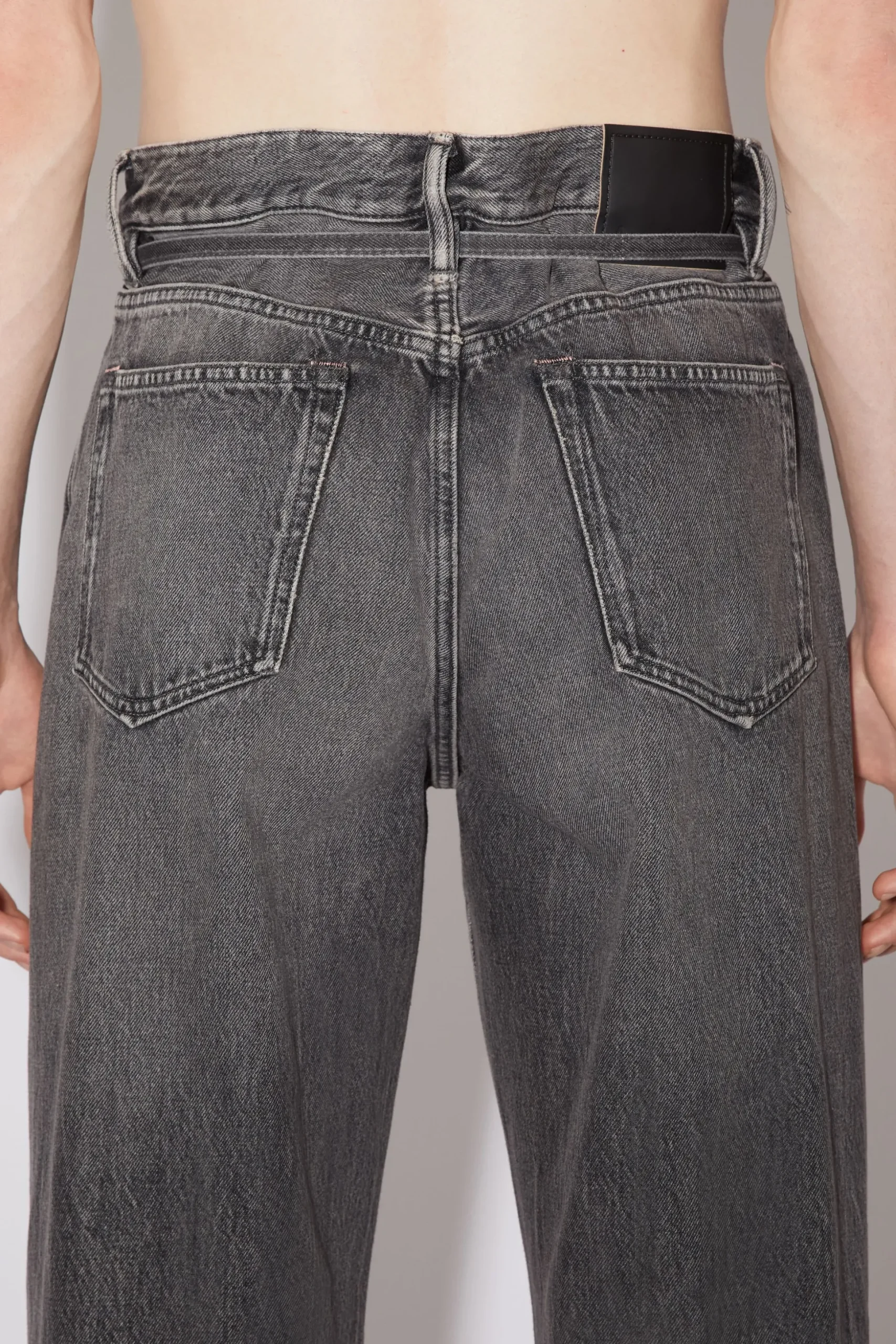 Jeans Mit Lockerer Passform