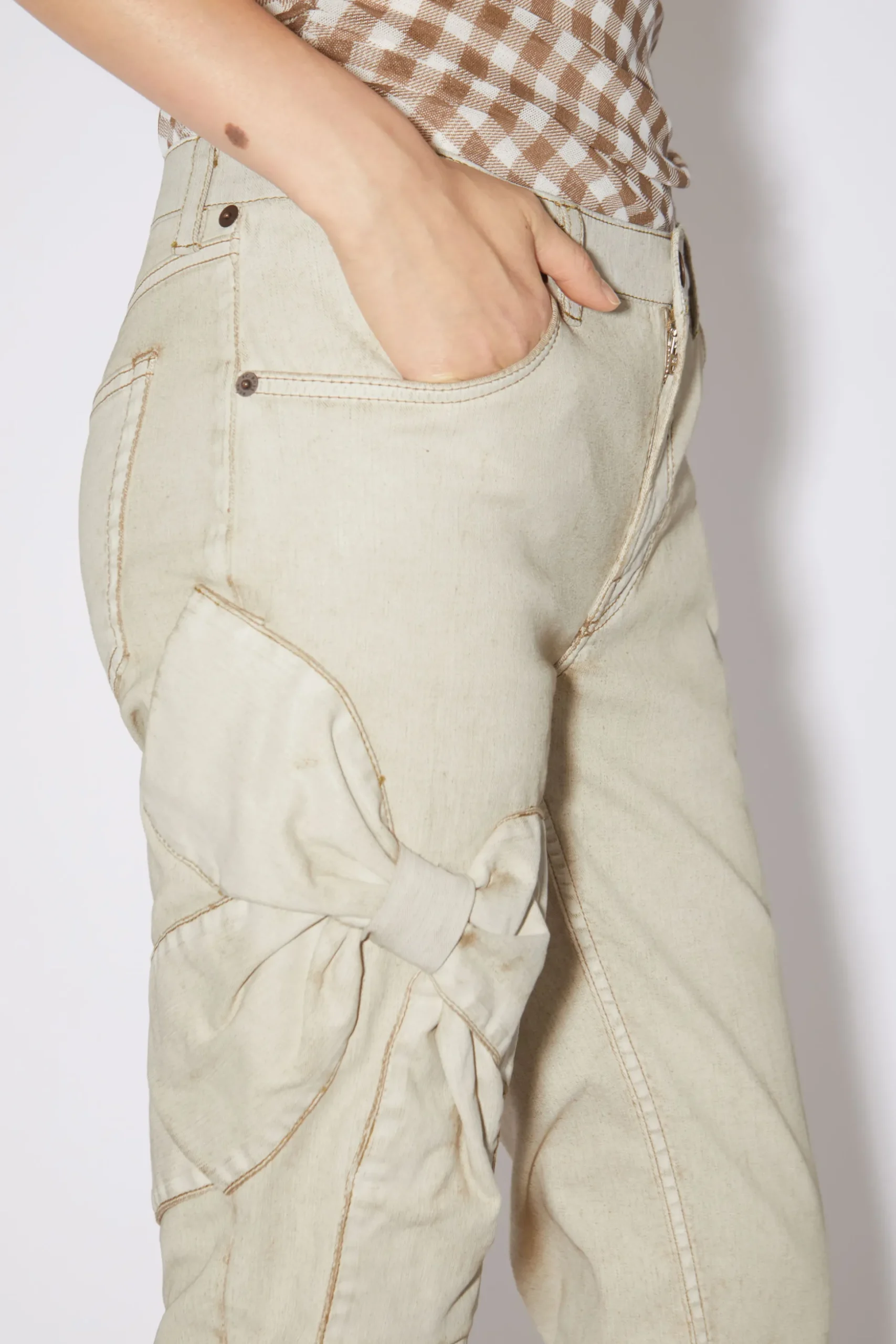 Jeans Mit Schleifen