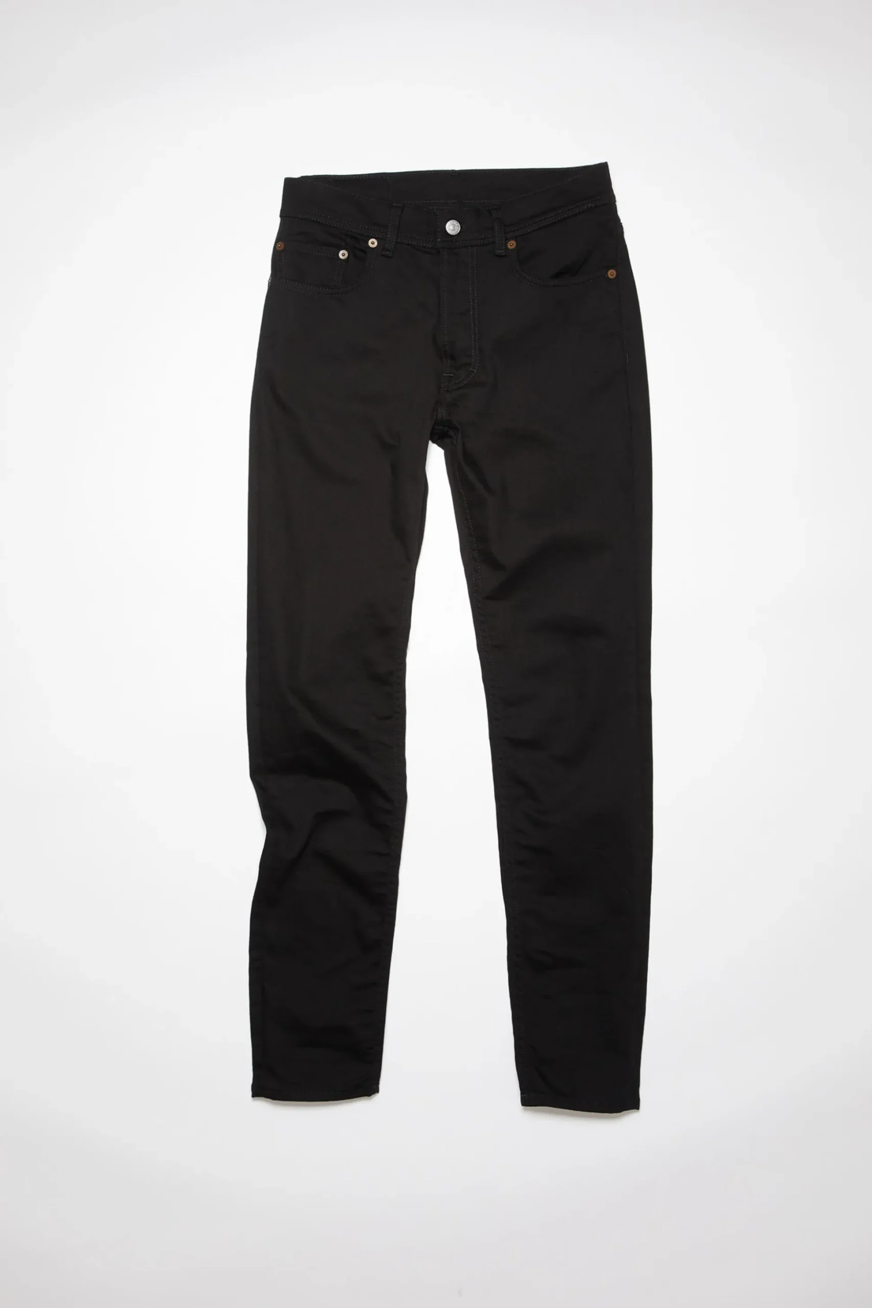 Jeans Mit Schmal Zulaufendem Bein