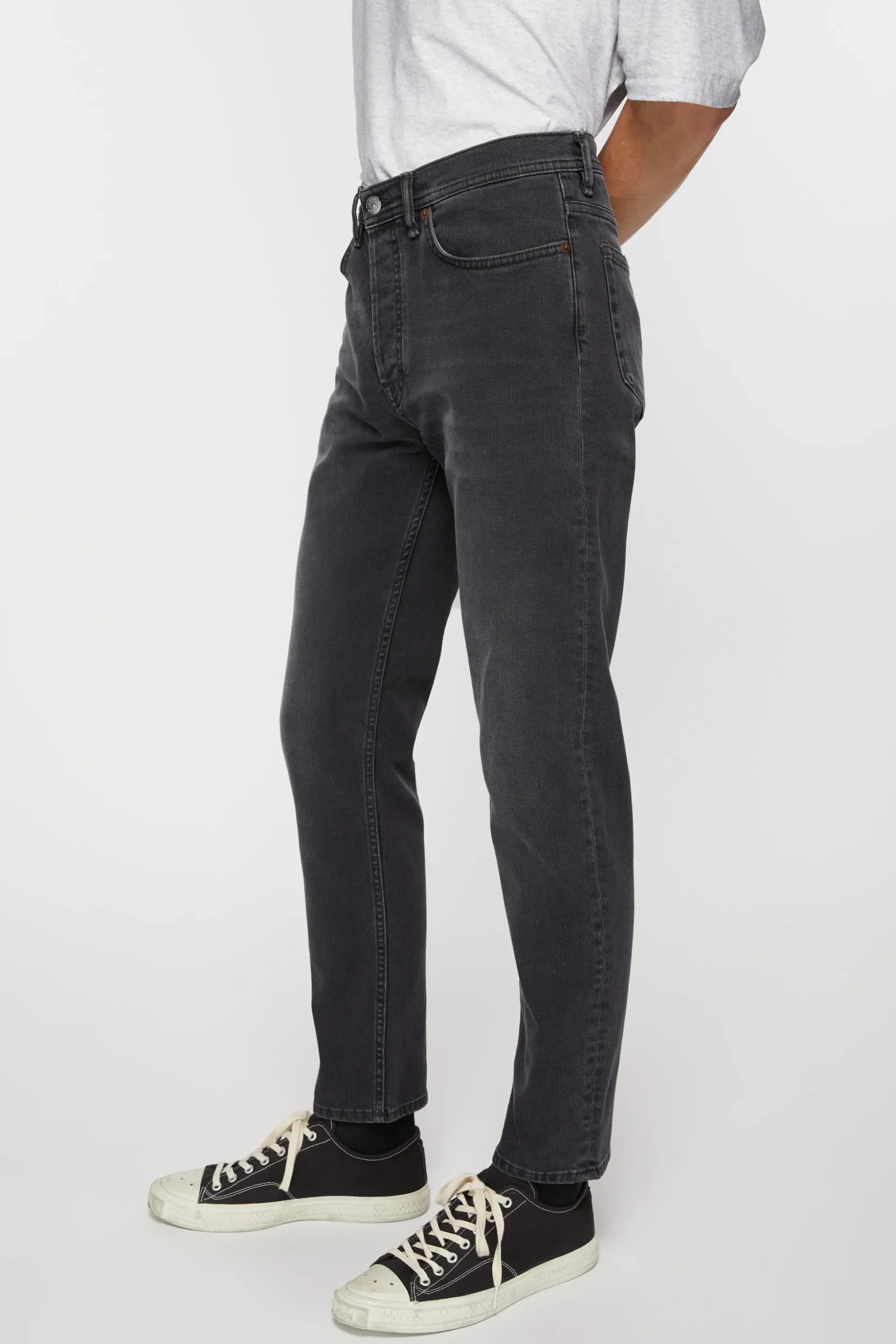 Jeans Mit Schmaler Passform – River