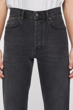 Jeans Mit Schmaler Passform – River