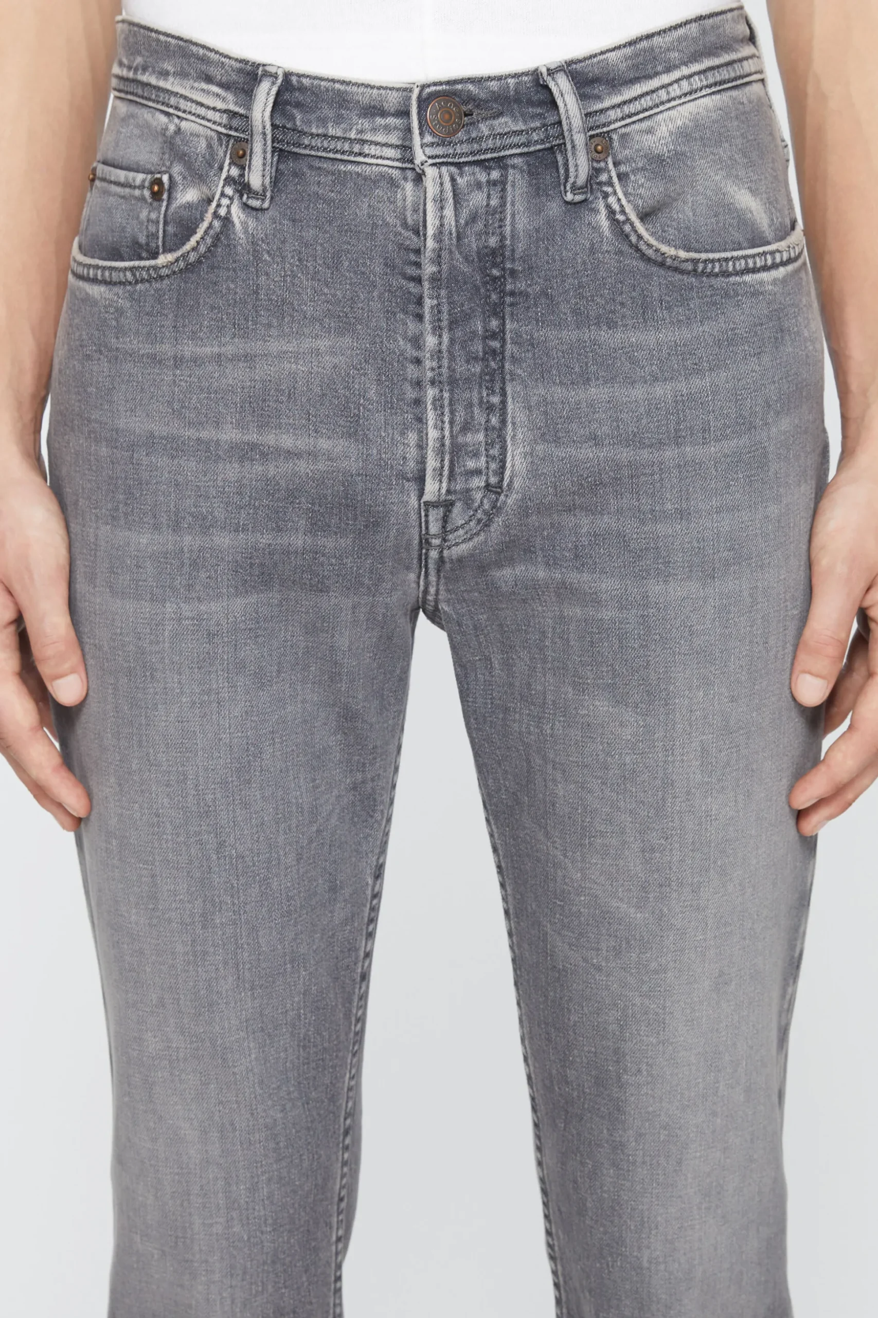 Jeans Mit Schmaler Passform – River