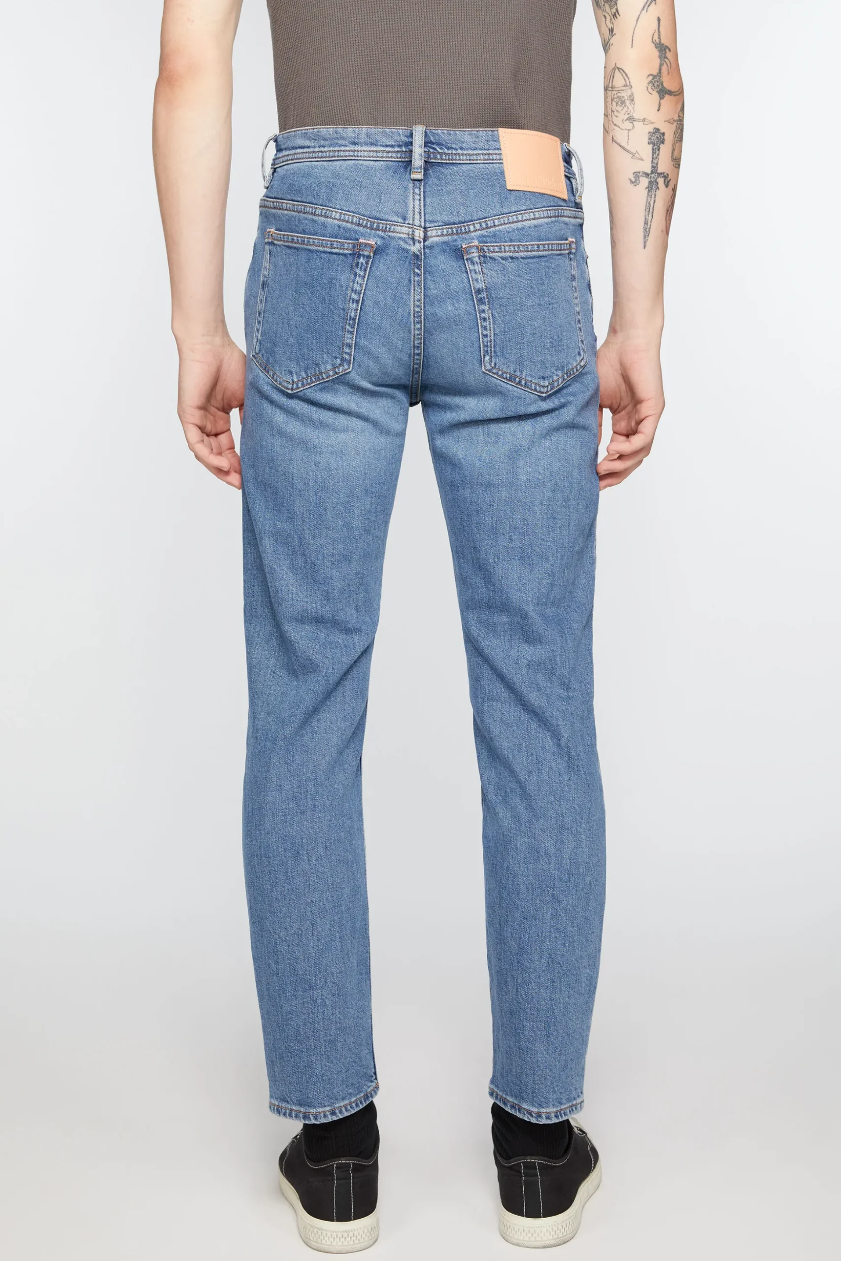 Jeans Mit Schmaler Passform – River
