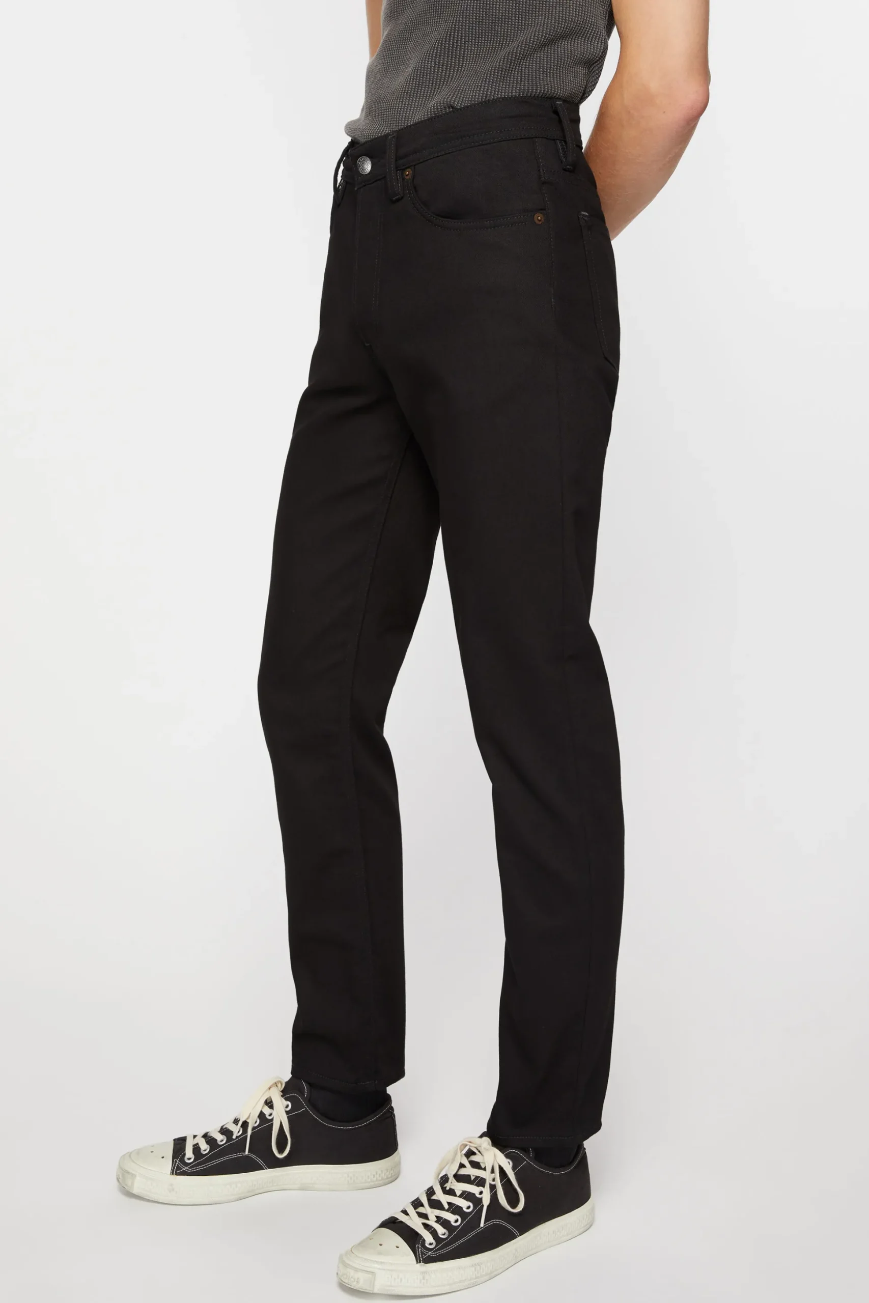 Jeans Mit Schmaler Passform – River