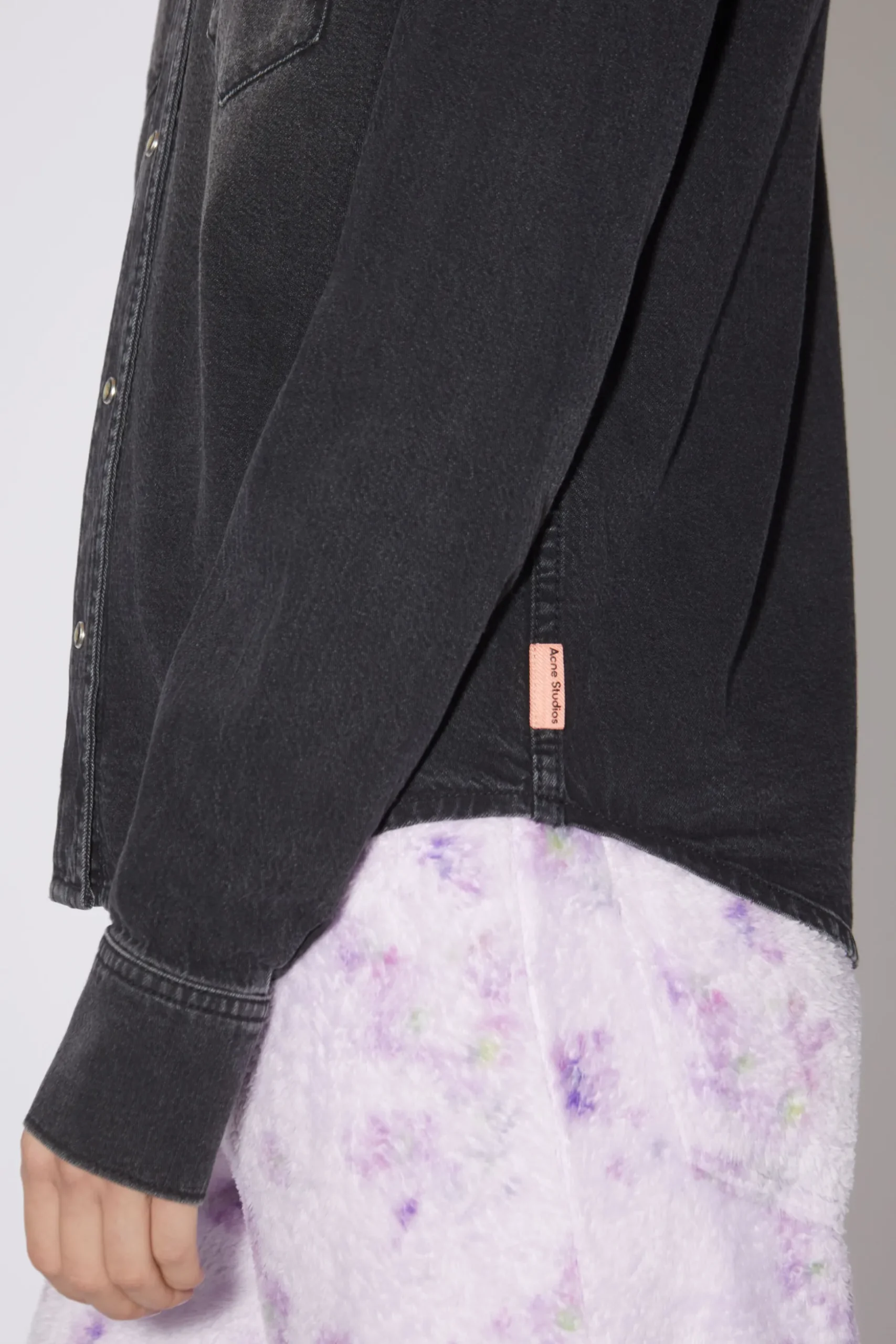 Jeanshemd Mit Knopfleiste