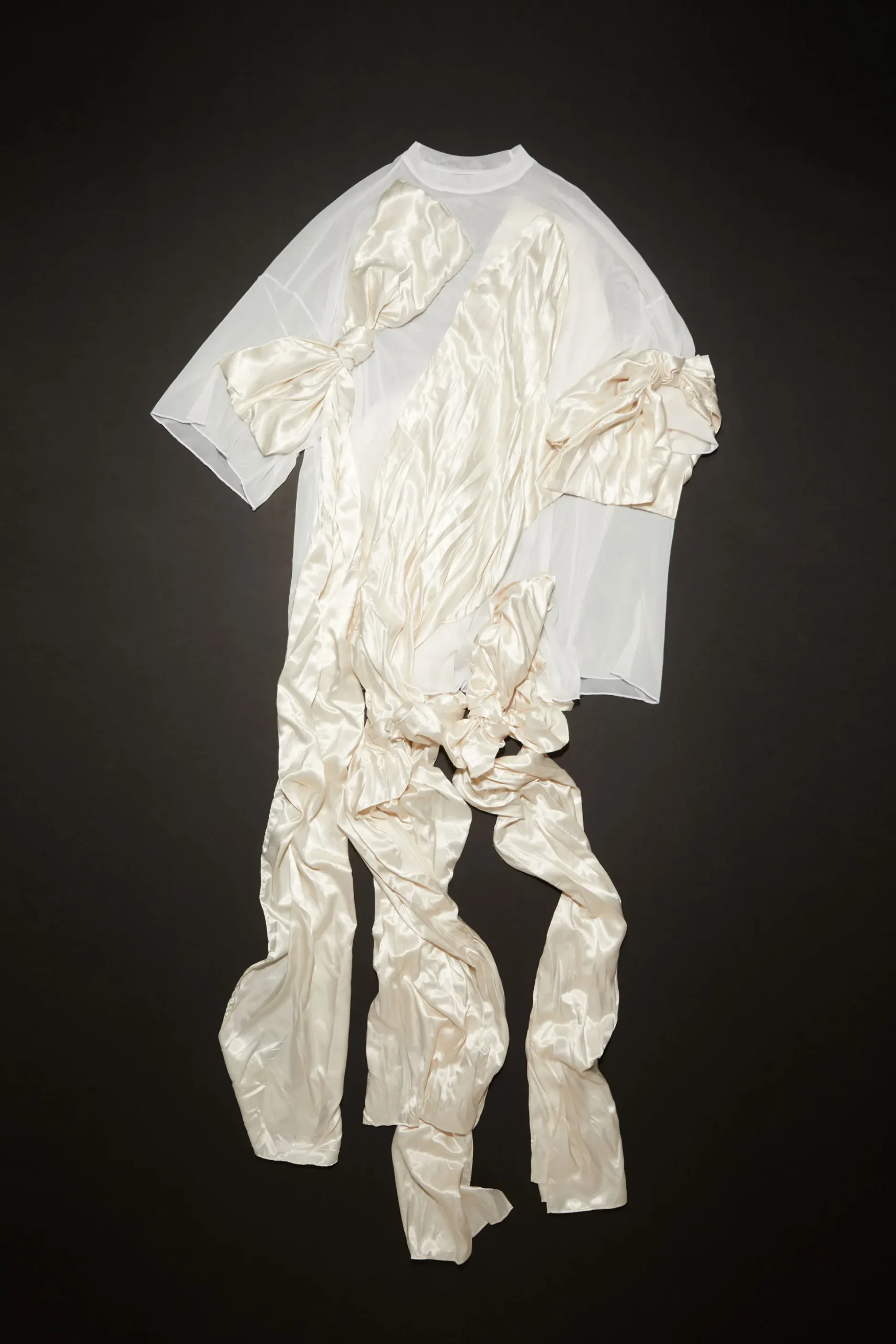 Kleid Mit Drapierter Schleife
