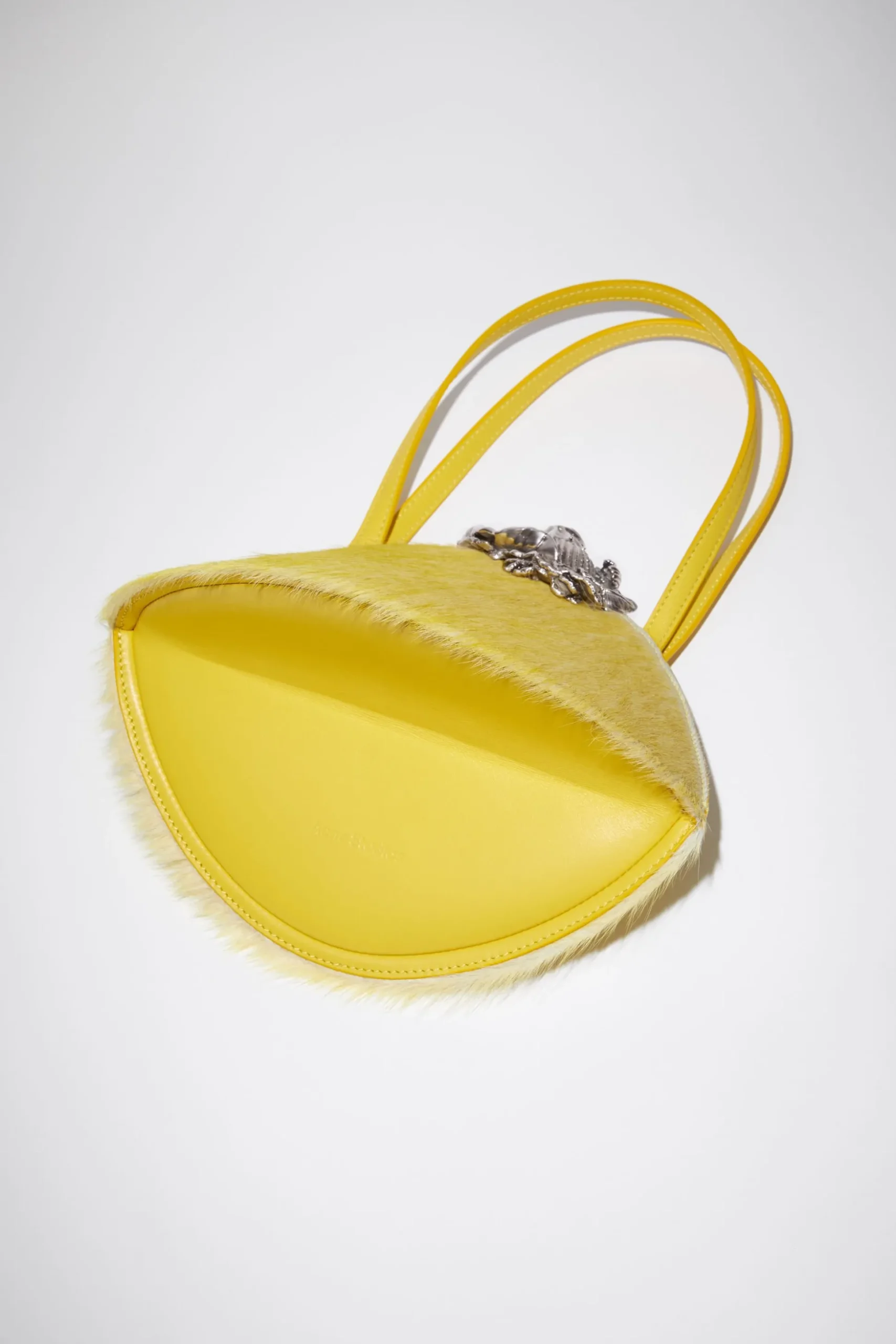 Ledertasche Mit Schmuckelement