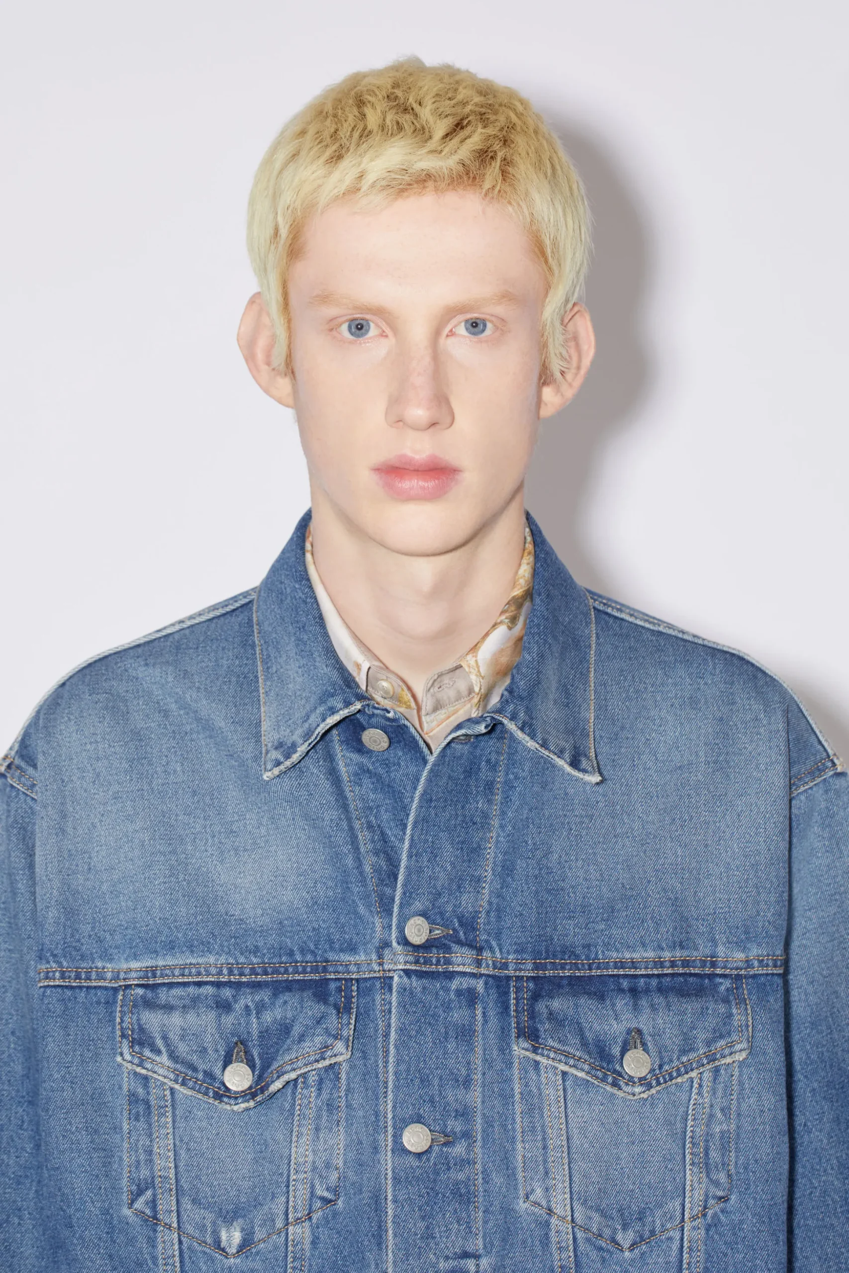 Lockere Denimjacke