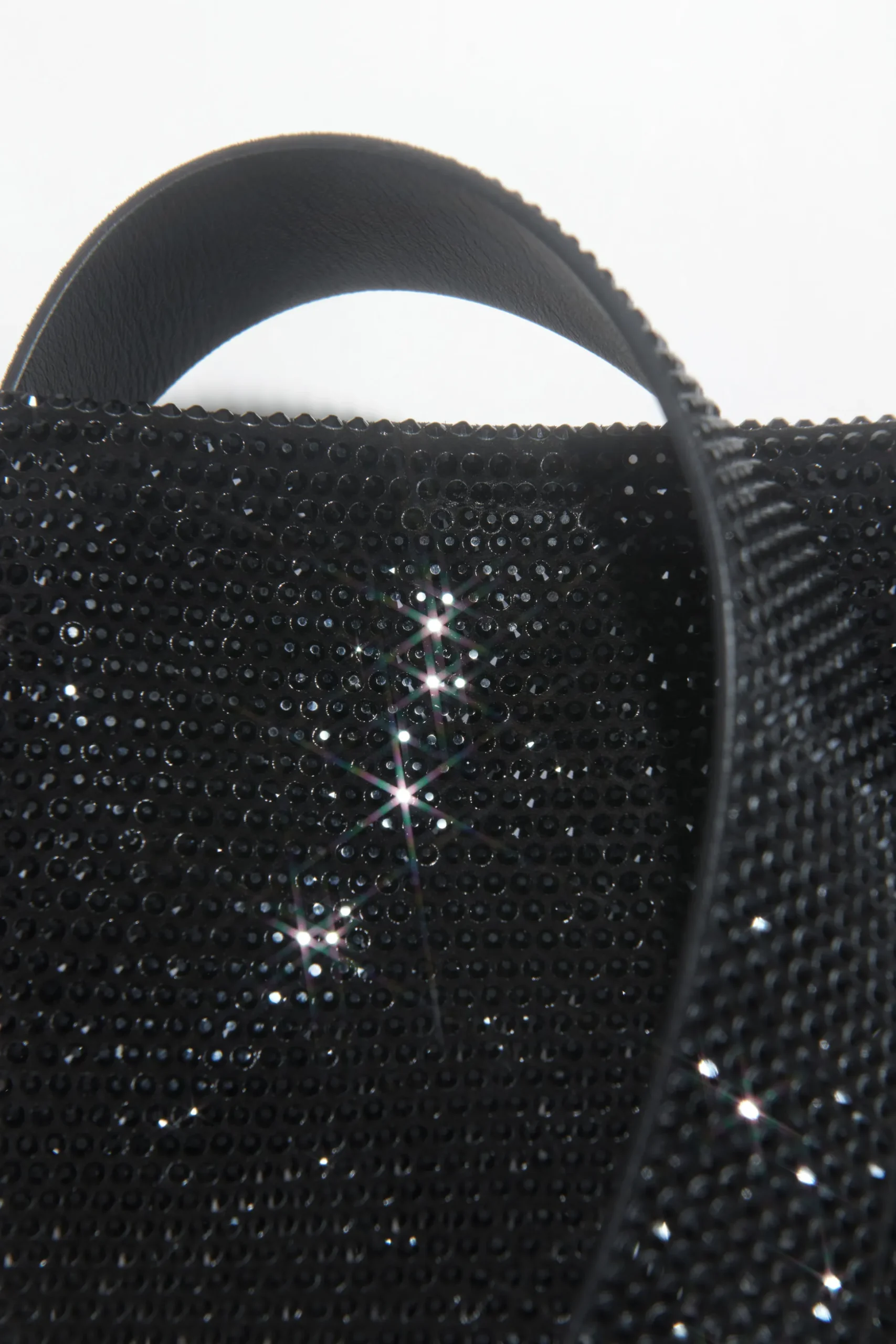 Musubi Micro Schultertasche