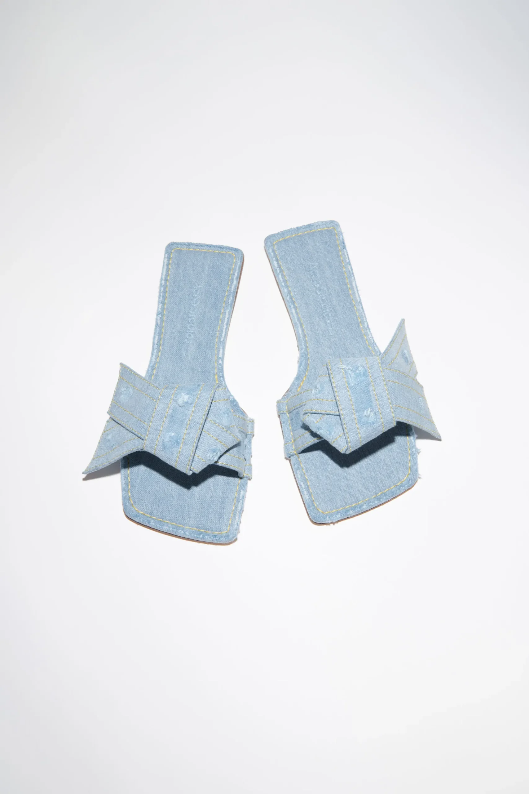 Musubi Sandalen Aus Denim