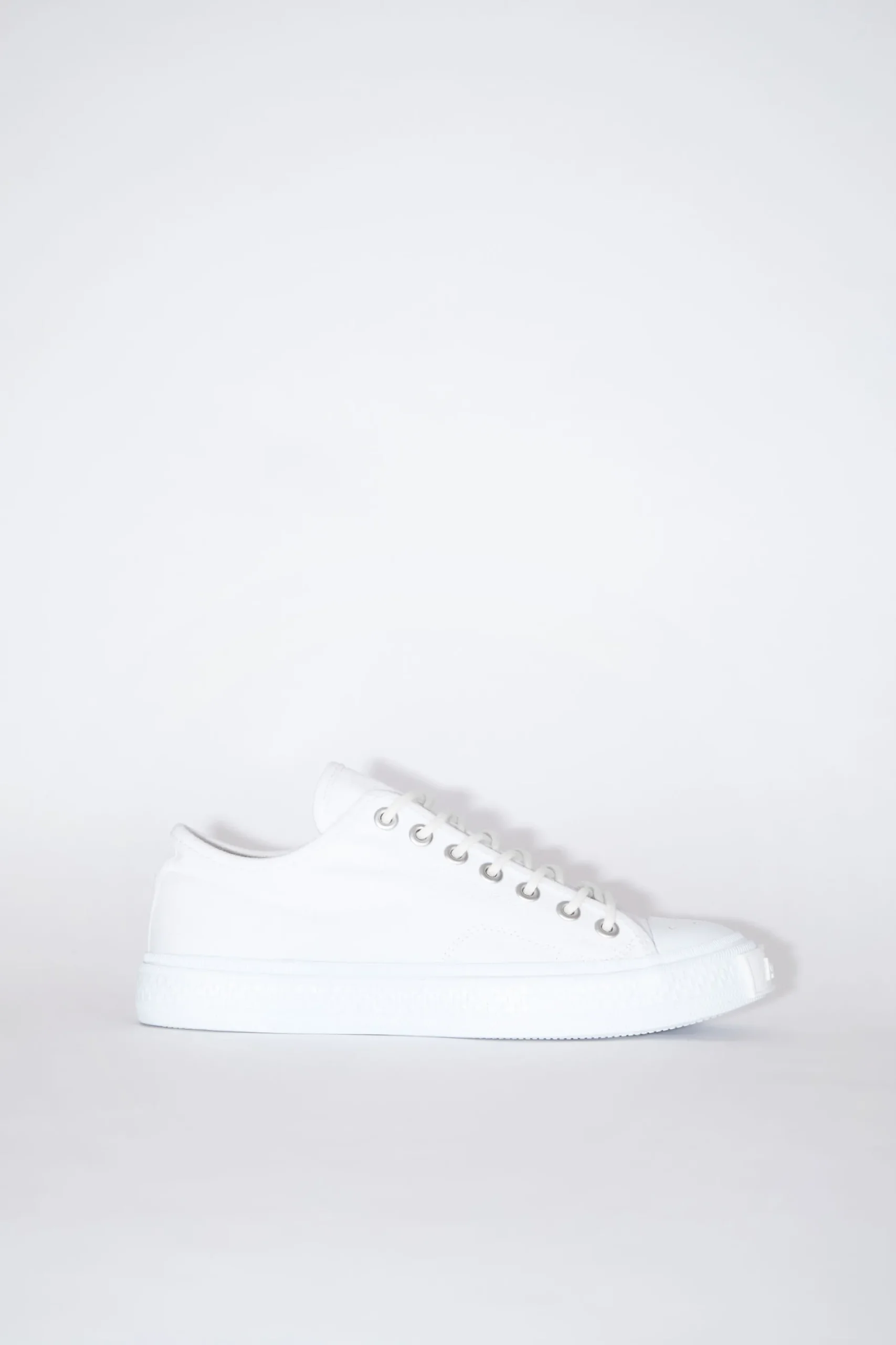 Niedrige Sneakers