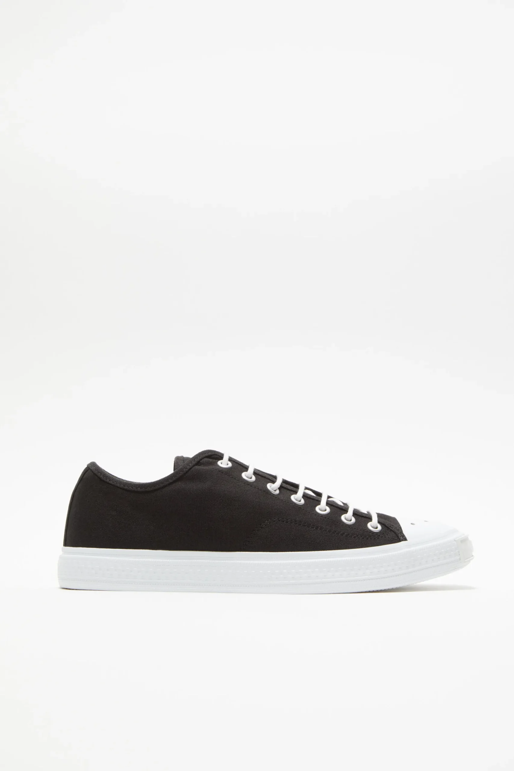 Niedrige Sneakers