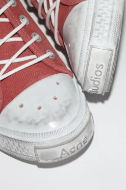 Niedrige Sneakers