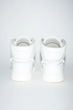 Niedrige Sneakers