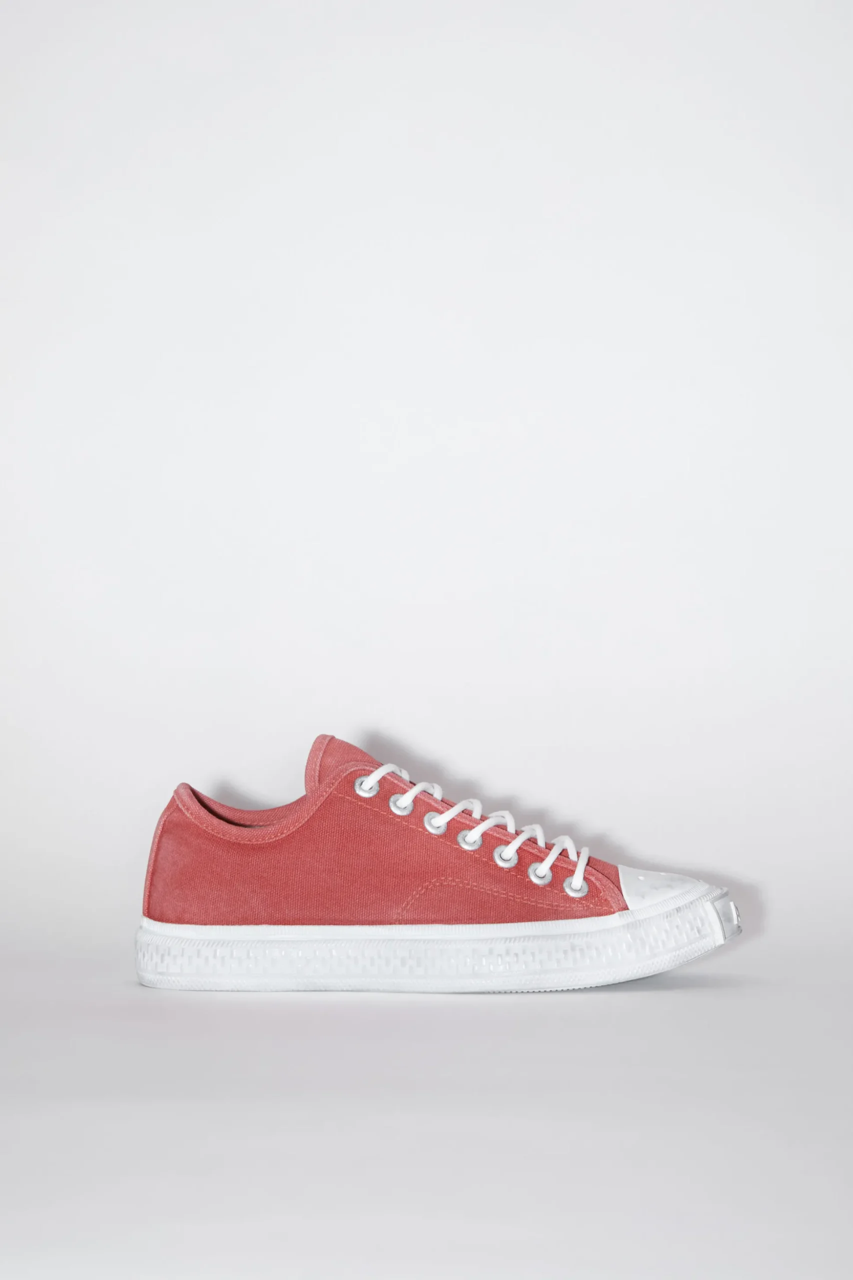 Niedrige Sneakers