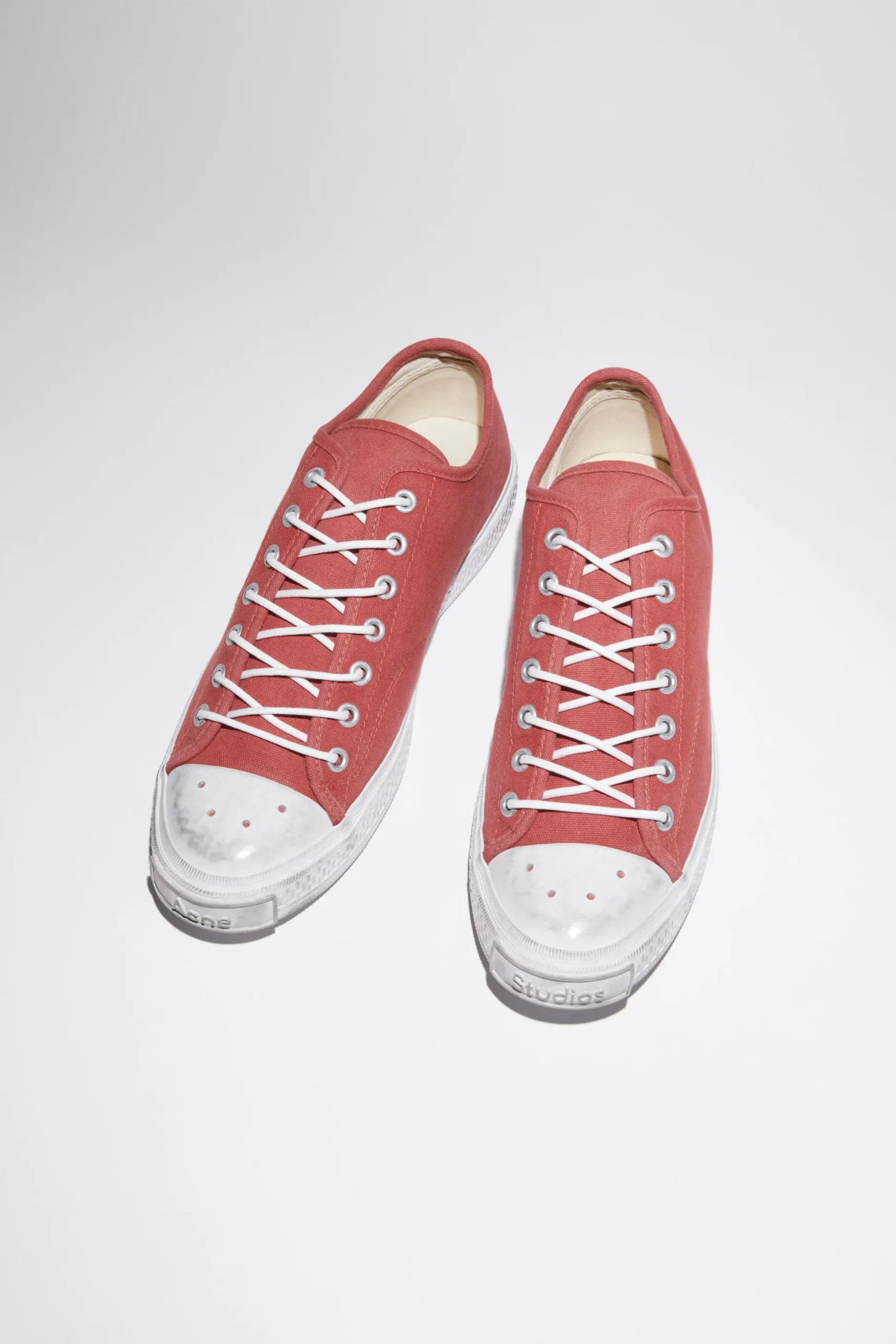Niedrige Sneakers