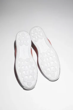 Niedrige Sneakers