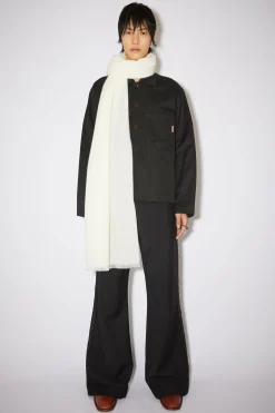 Oversized-Schal Aus Leichter Wolle