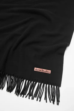 Oversized-Wollschal Mit Fransen