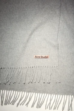 Oversized-Wollschal Mit Fransen