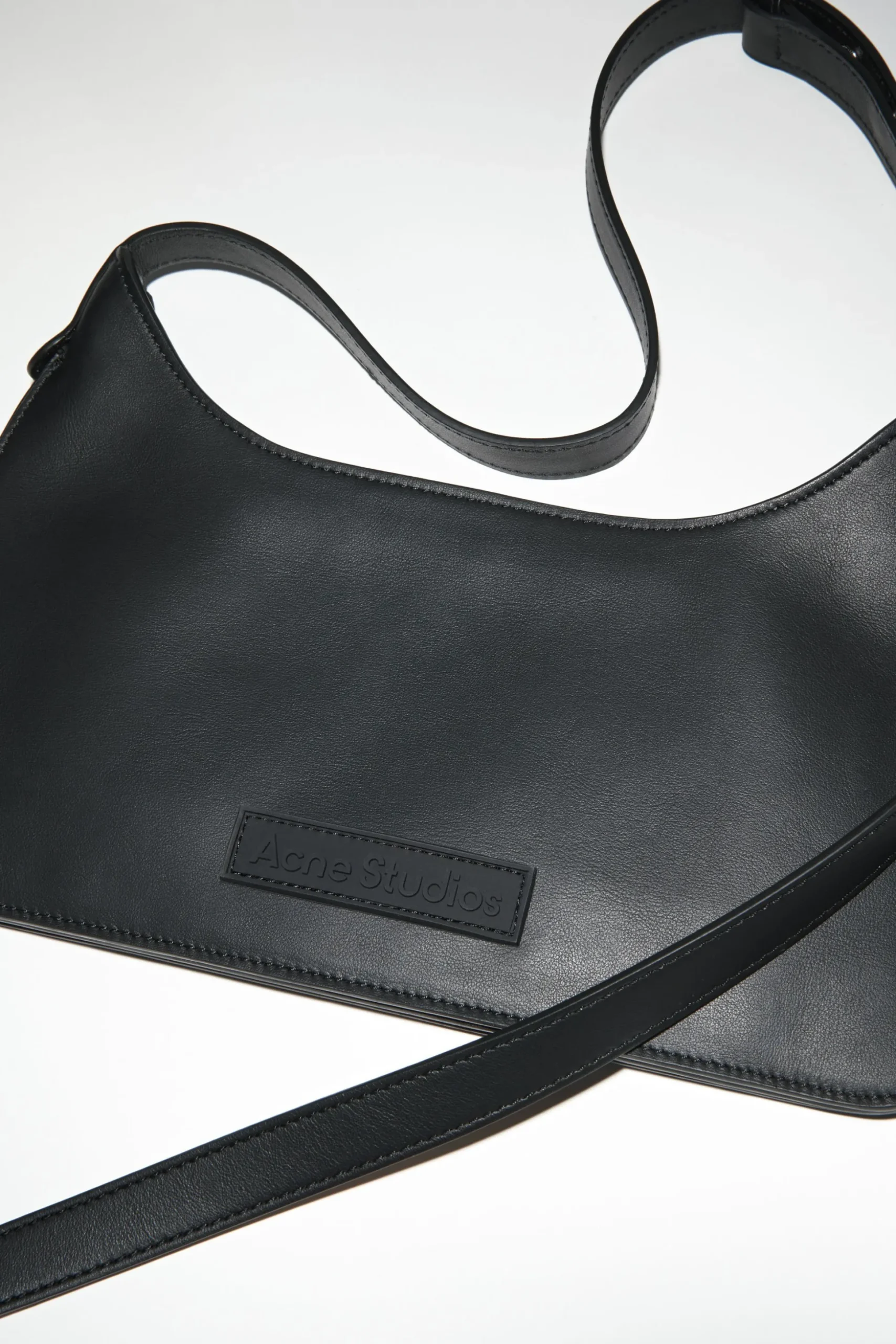 Platt Mini-Schultertasche