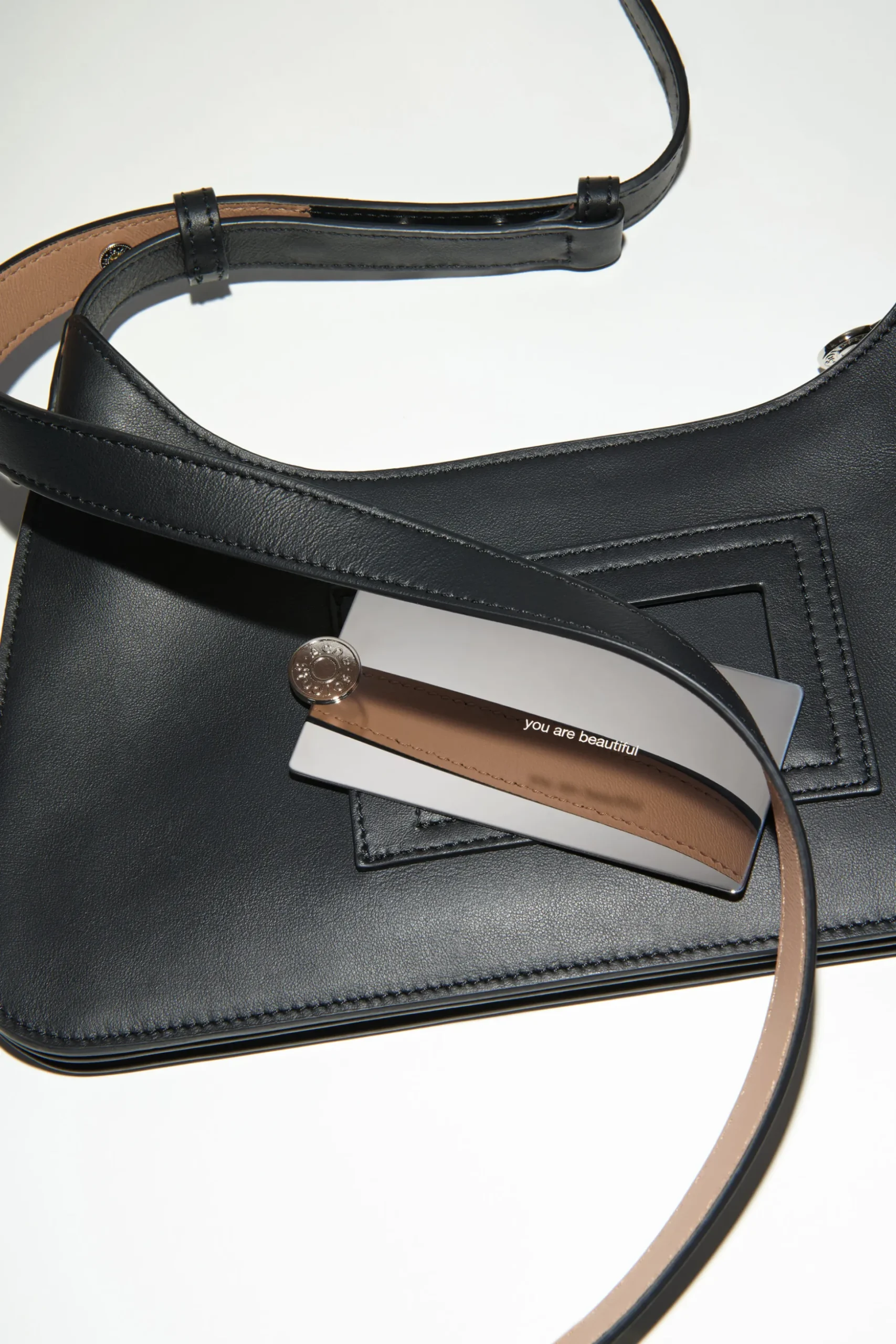 Platt Mini-Schultertasche