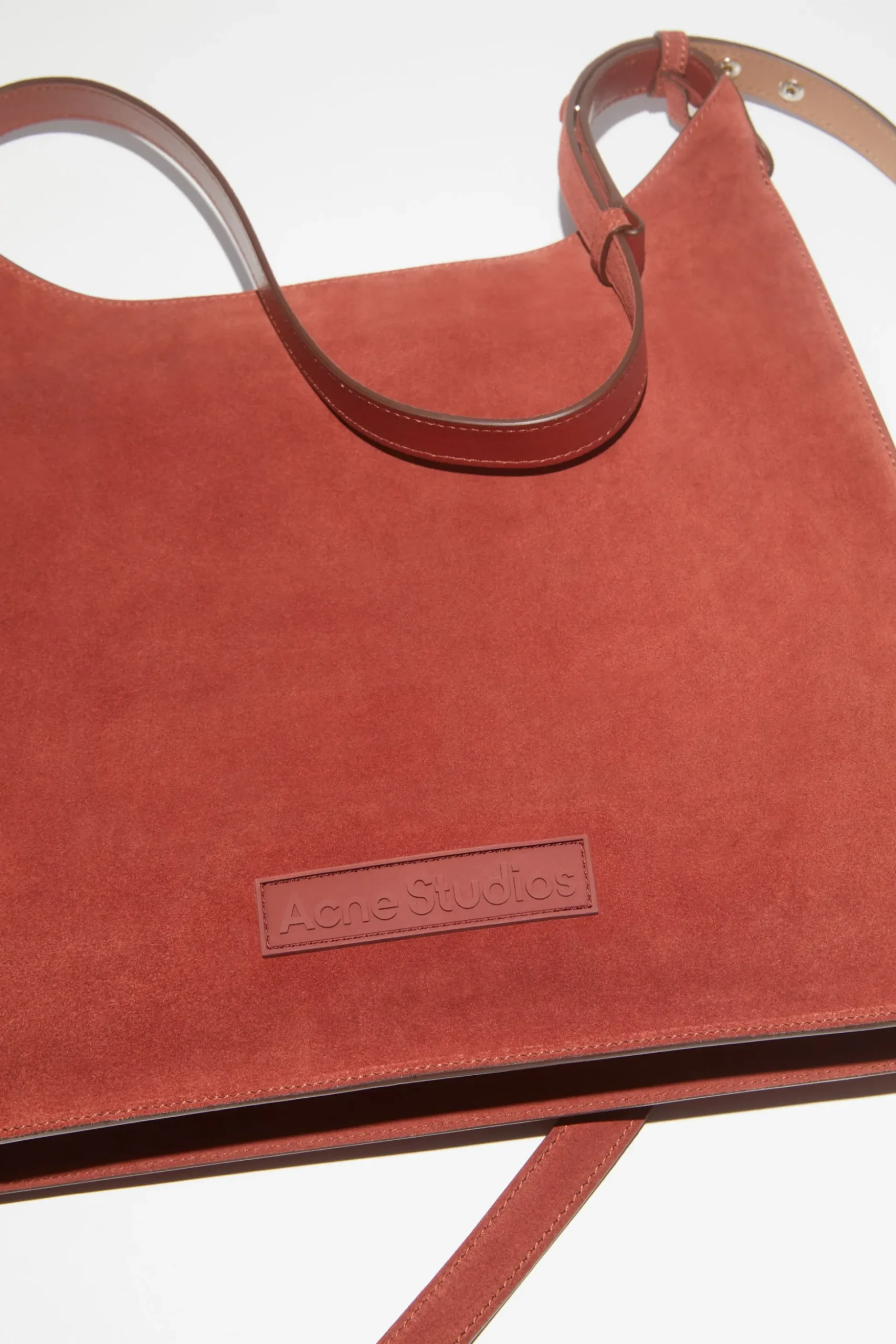 Platt Schultertasche
