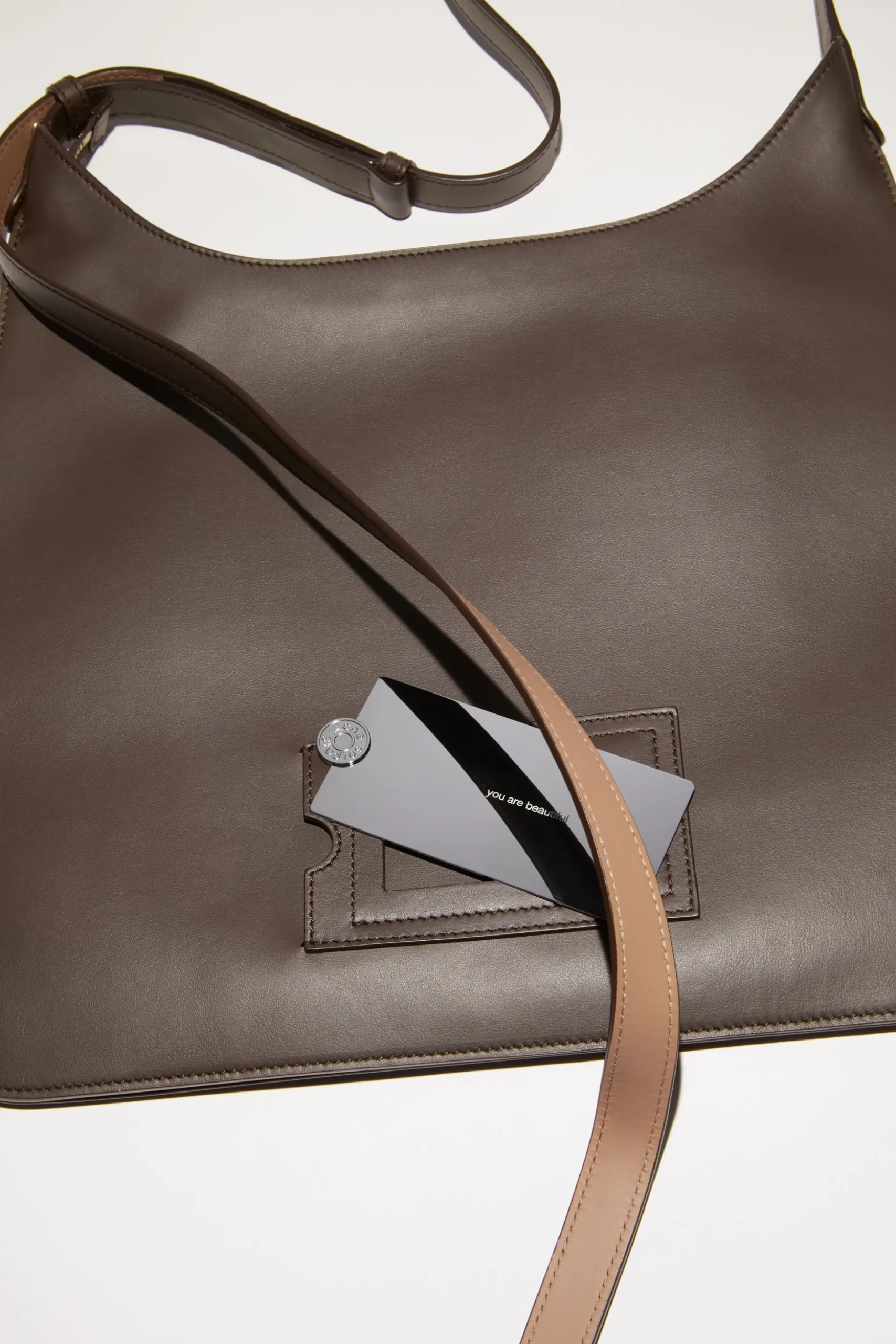 Platt Schultertasche