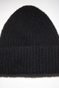 Rippstrick-Beanie