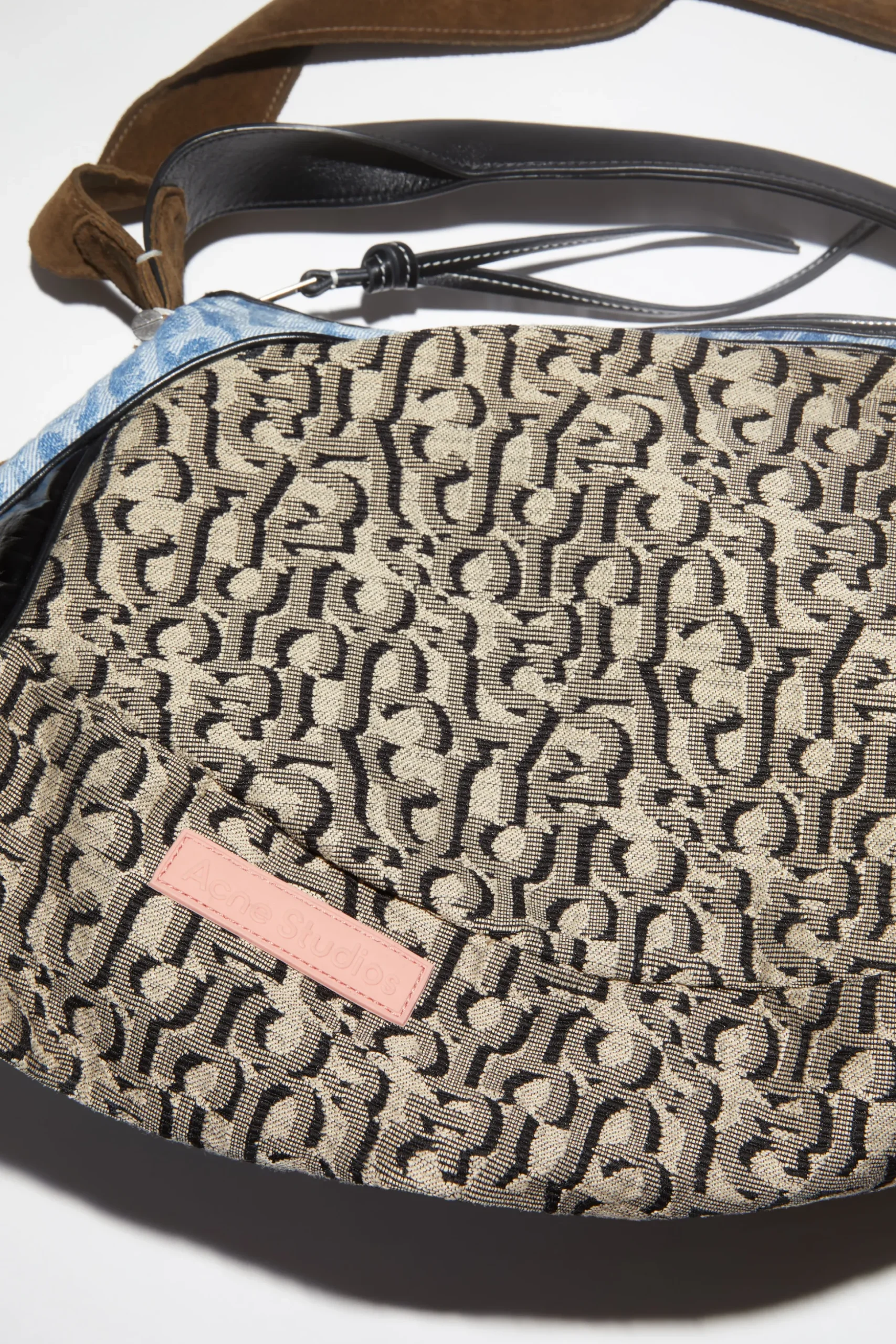 Schultertasche Mit Monogramm