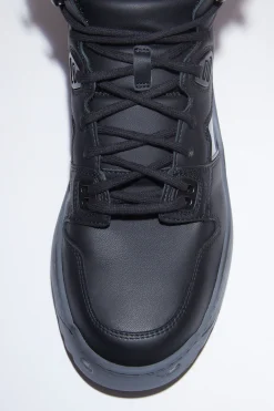 Sneaker Aus Leder Zum Schnuren Am Knochel