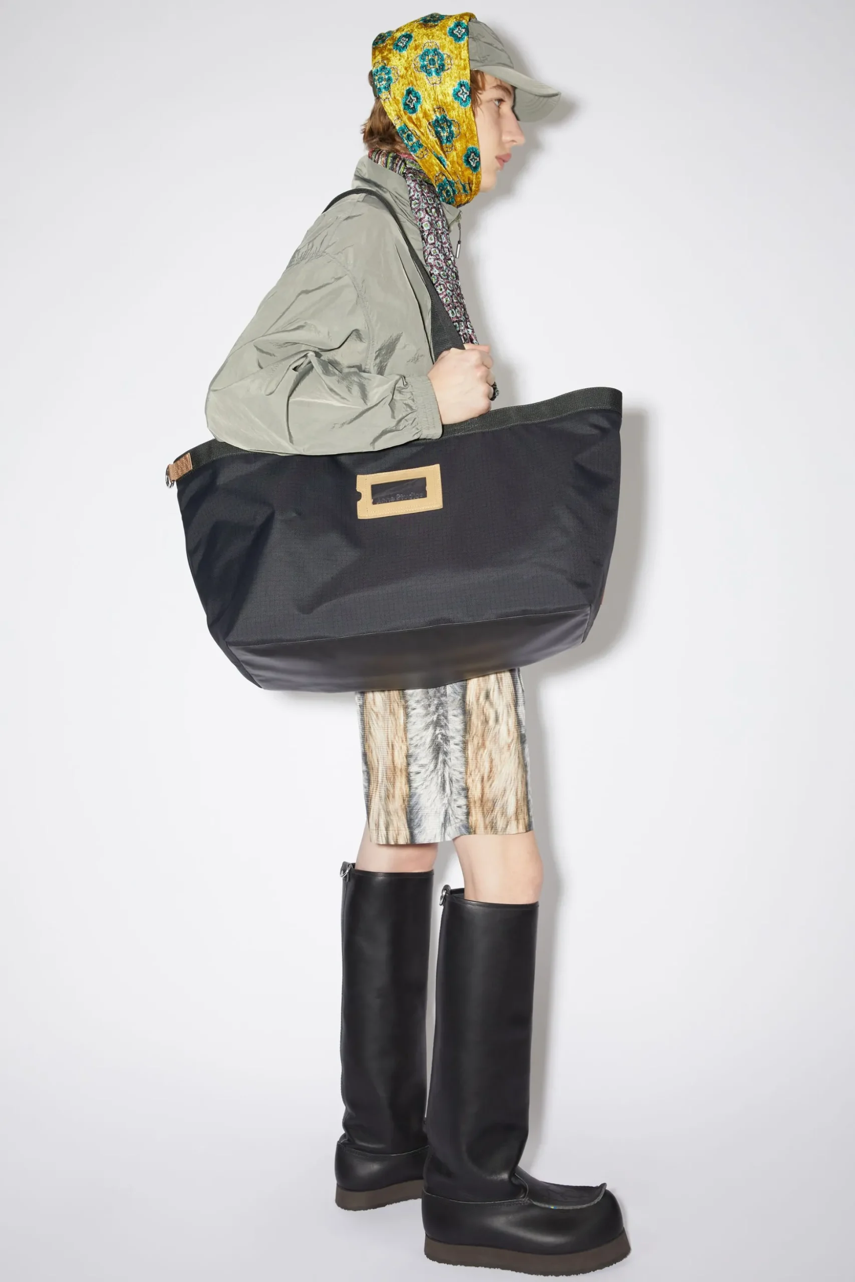 Tote Aus Nylon