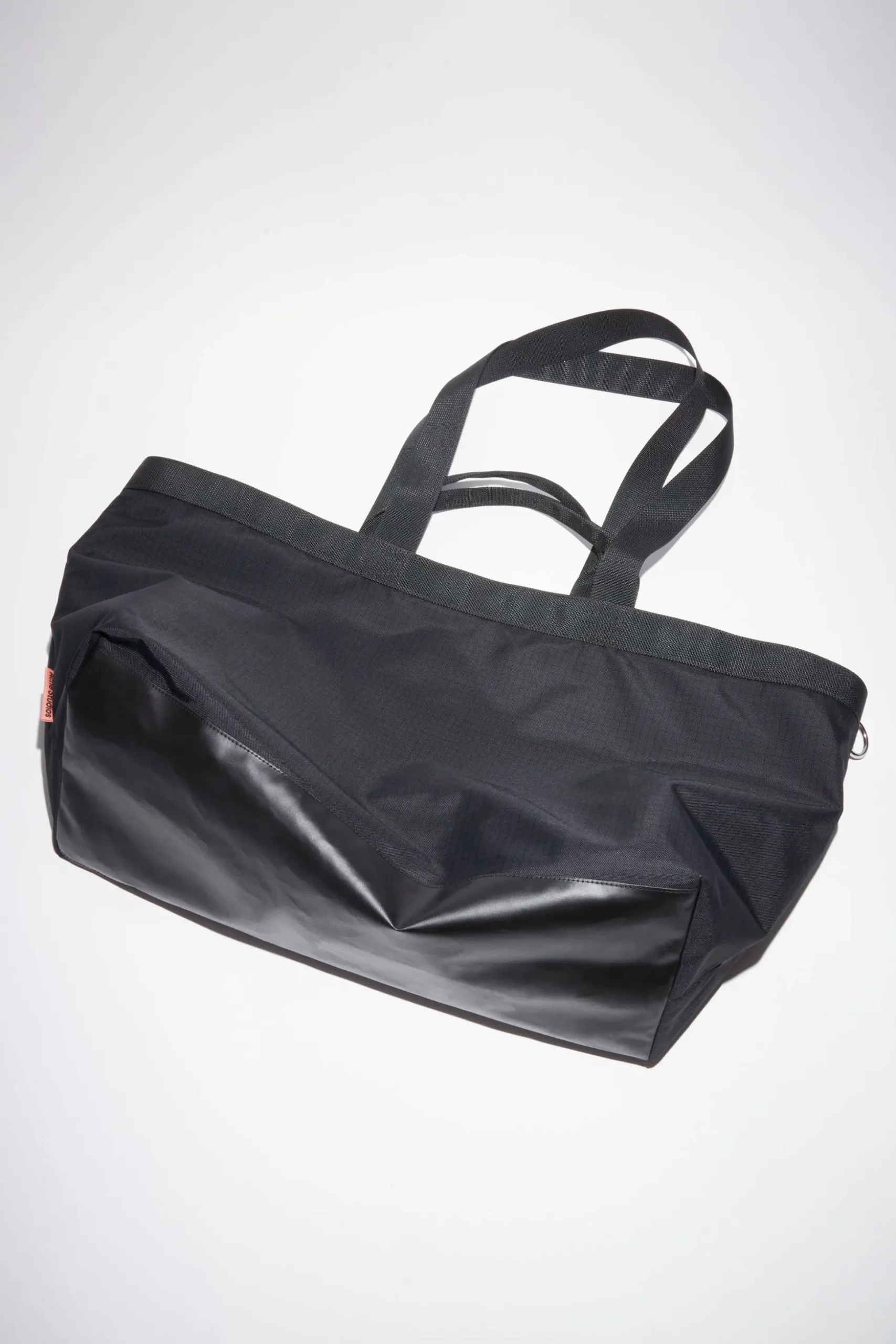 Tote Aus Nylon