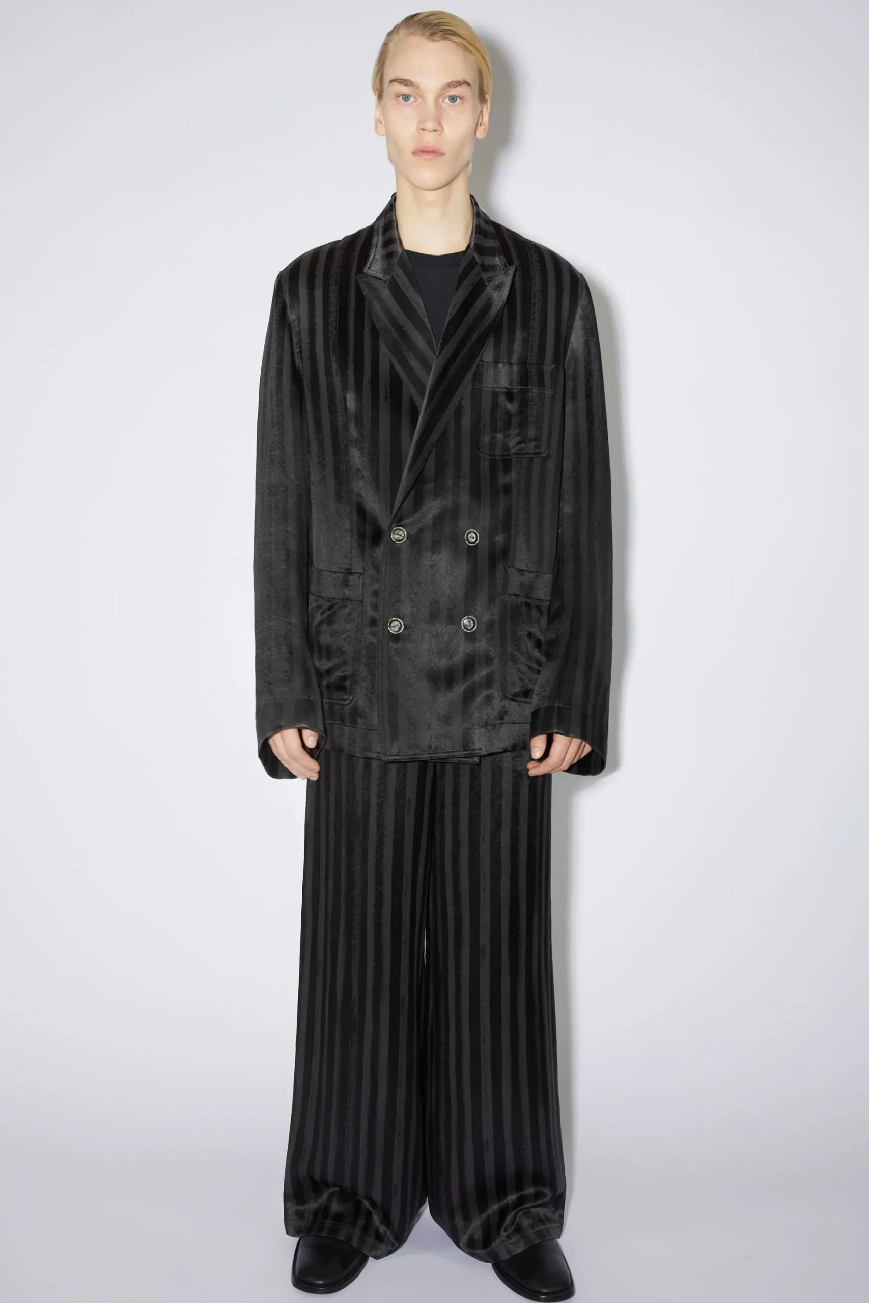 Zweireihige Jacke Aus Satin