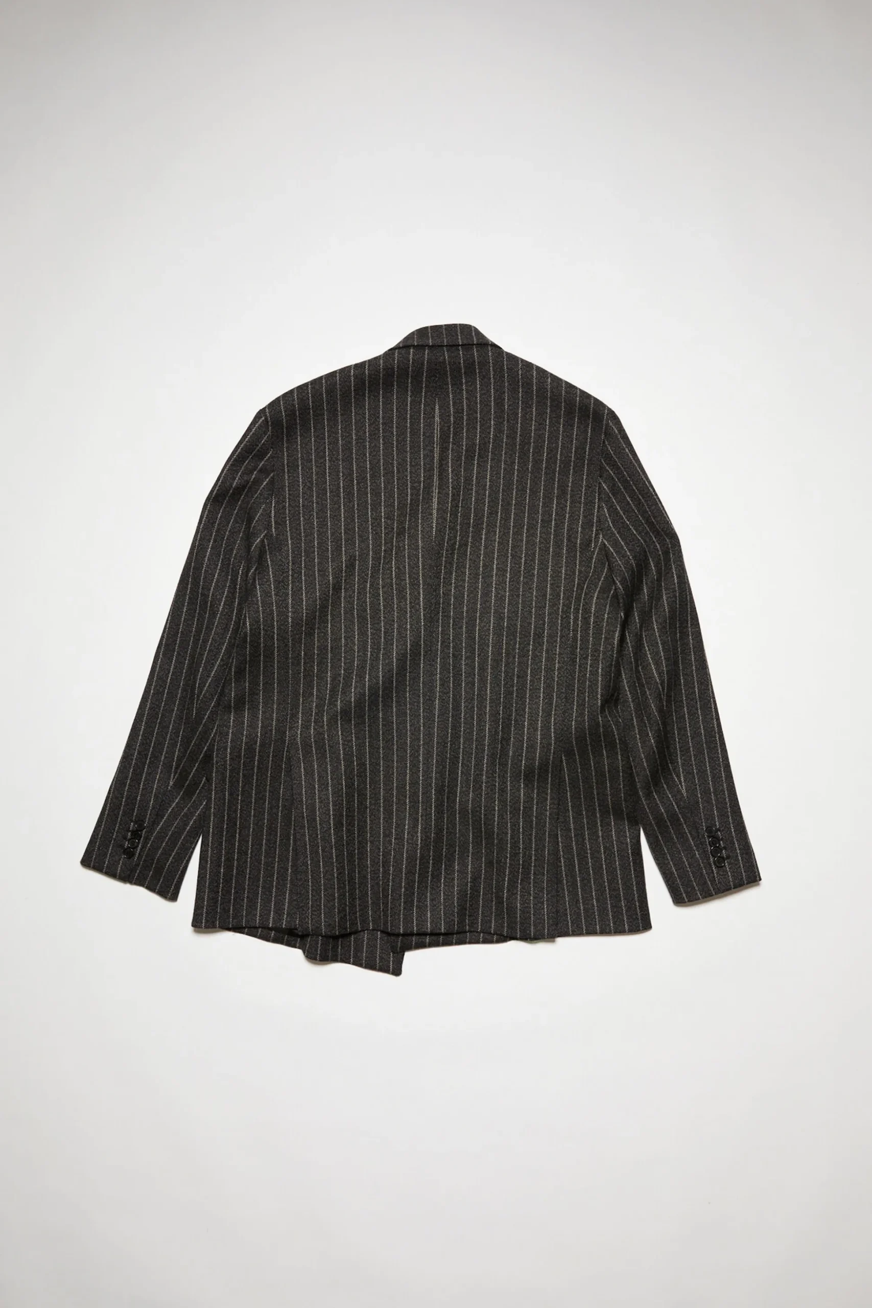Zweireihige Jacke Mit Nadelstreifen